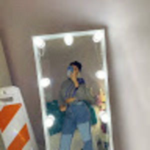 Meet your Posher, Ella